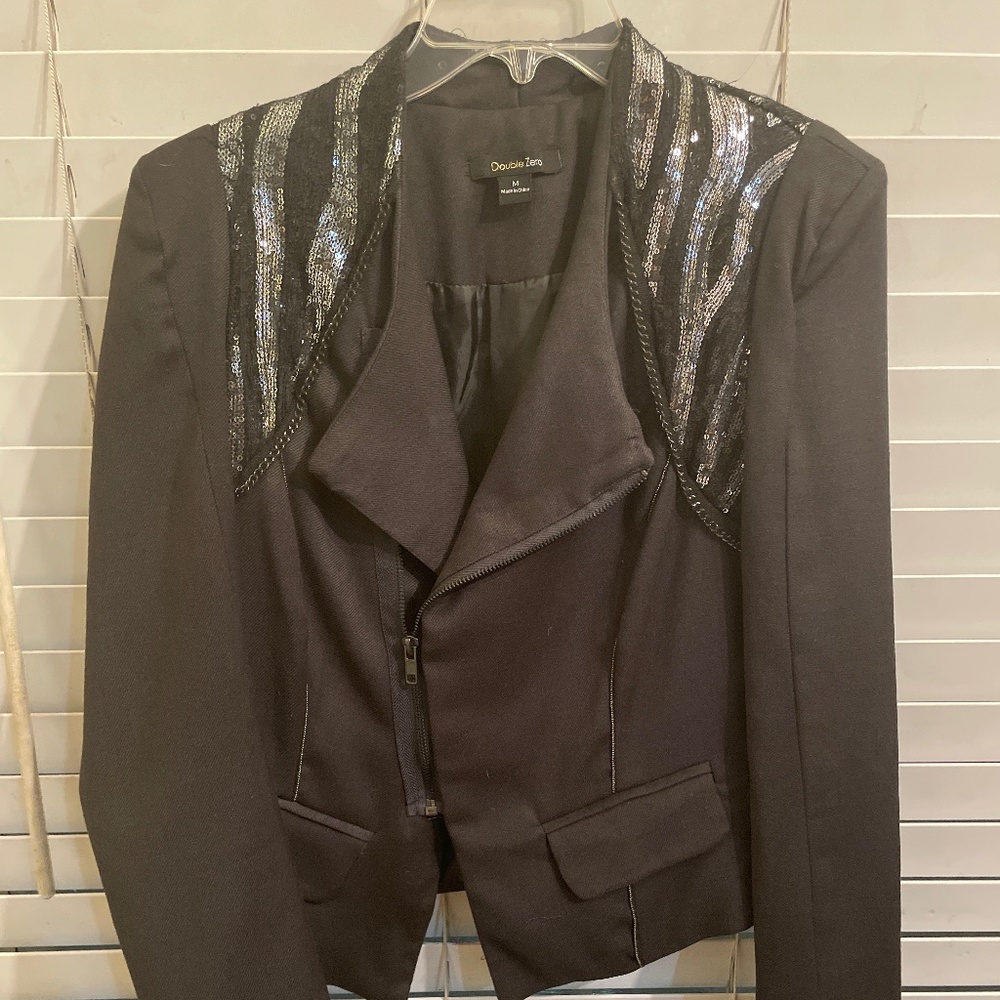 Beautiful sequin chain blazer